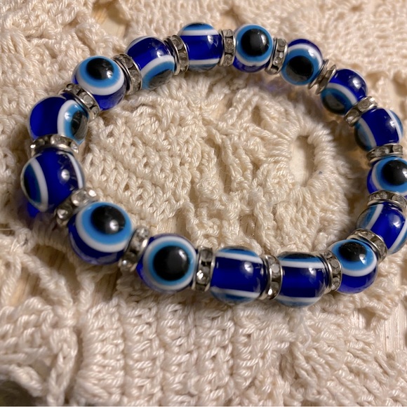 Evil Eye stretchy Bracelet - Picture 1 of 1